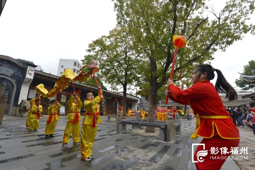 長樂和平街：張燈結(jié)彩度佳節(jié)，喜慶團圓鬧元宵！